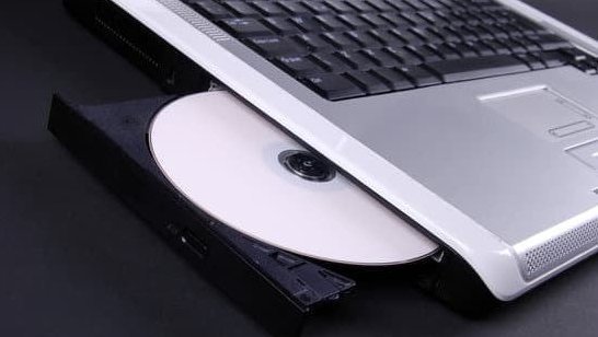 laptop mit dvd laufwerk windows 11